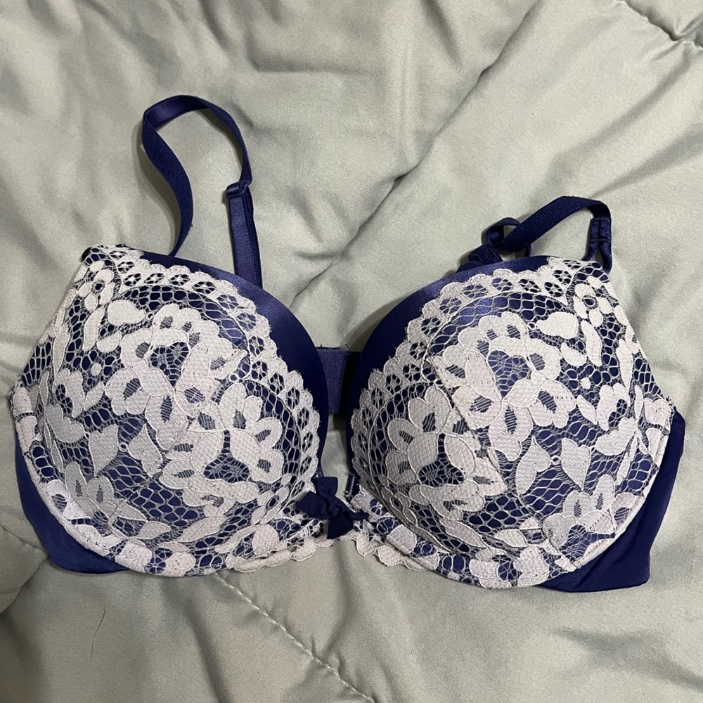 Victorias Secret Bombshell Bra